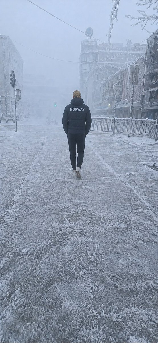 crisfrobles's tweet photo. Y de repente comienzan a ver visiones en #Concepción con tanto frío 🥶 https://t.co/hOWGWsdChT