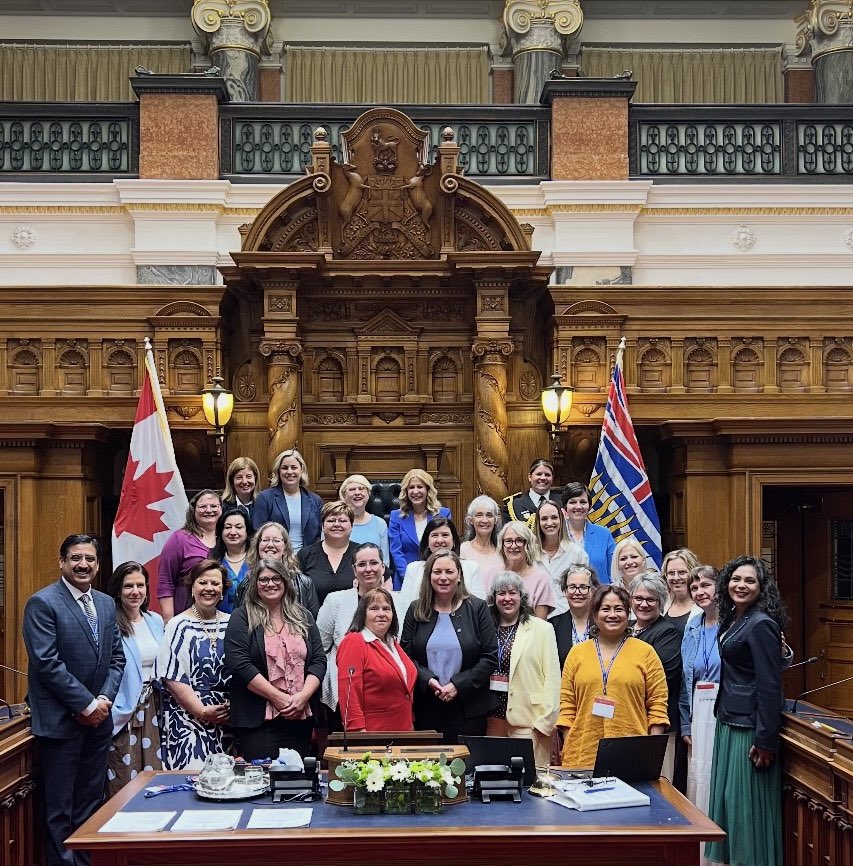 CFifeKW's tweet photo. Commonwealth Women Parliamentarians from the 🇨🇦 Region met today in beautiful BC. Excellent sessions on the critical role of women legislators who are tackling GBV including the non-consensual distribution of intimate images, healthcare - inclusive of fertility @CWPCanada https://t.co/VjpvfEplRV