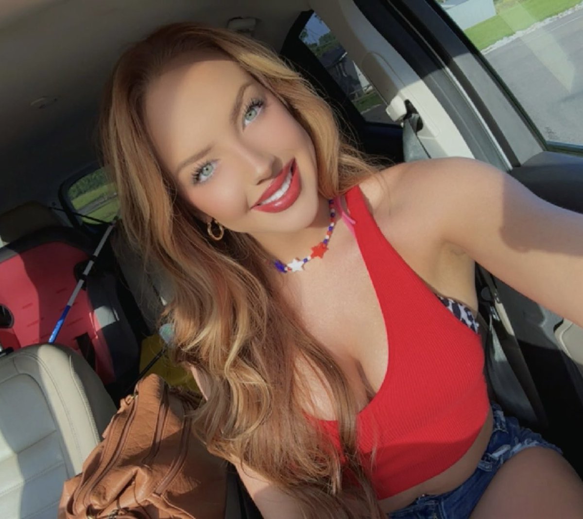hookedonbr00ke's tweet photo. https://t.co/9Y1qebeJJK https://t.co/P5Wid8ST3T