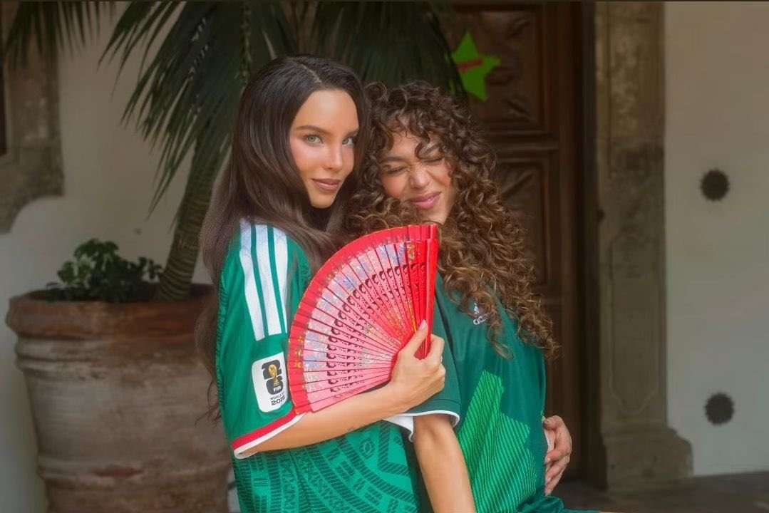 DannaSupermacy's tweet photo. Nuestras childstars  mexicanas más iconicas de la televisión y la música dentro de la cultura pop de los ultimos 20 años ⭐️⭐️✨🇲🇽 🌎 https://t.co/aA0gDW4oG8