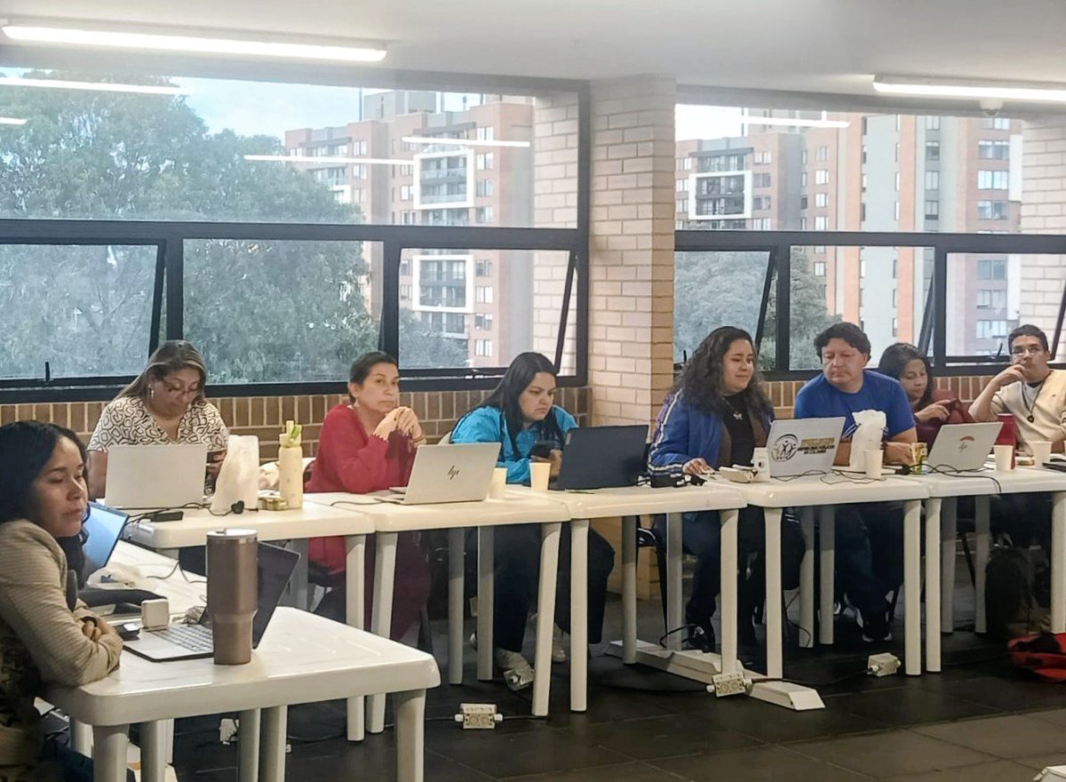 SNTSdeColombia's tweet photo. #AEstaHora se realiza la última sesión de la mesa de negociación colectiva en la @integracionbta , en dónde el Sindicato @SNTSdeColombia  tuvo participación junto a la bancada sindical de la entidad.

#SNTSdeColombia
#Sindicalizate
#NegociacionesColectivas2026
#Bogotá https://t.co/pPwXhMNFYu