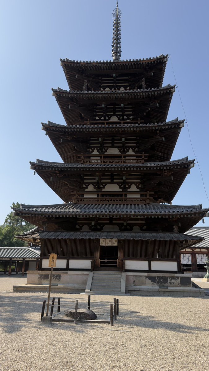 junjunkokohore's tweet photo. 今回の奈良旅行
近鉄の脱線事故で予定が崩れてしまったけど行きたかったとこれは全部行けたし空いていたからよかったかも
#奈良 https://t.co/K4McqPcCx2