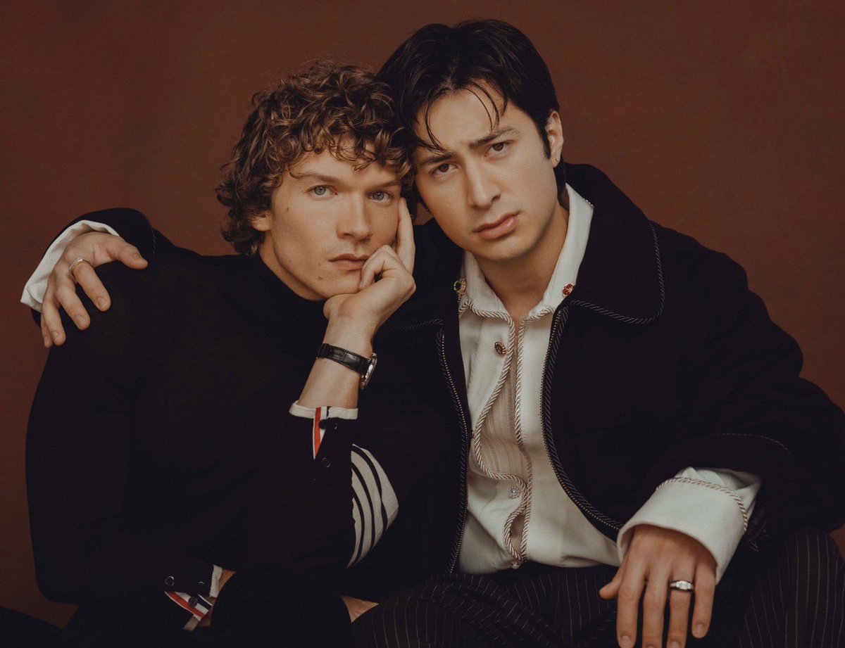 hudsonwphotos's tweet photo. New outtakes of Hudson Williams and Connor Storrie for New York Times

via @hudconupdates_ https://t.co/hkXi3afrzx