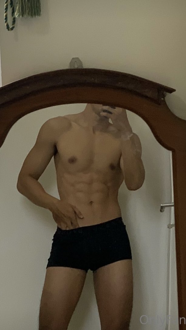 ShuaigebigD's tweet photo. Should I bulk? https://t.co/Igj0AruBCm