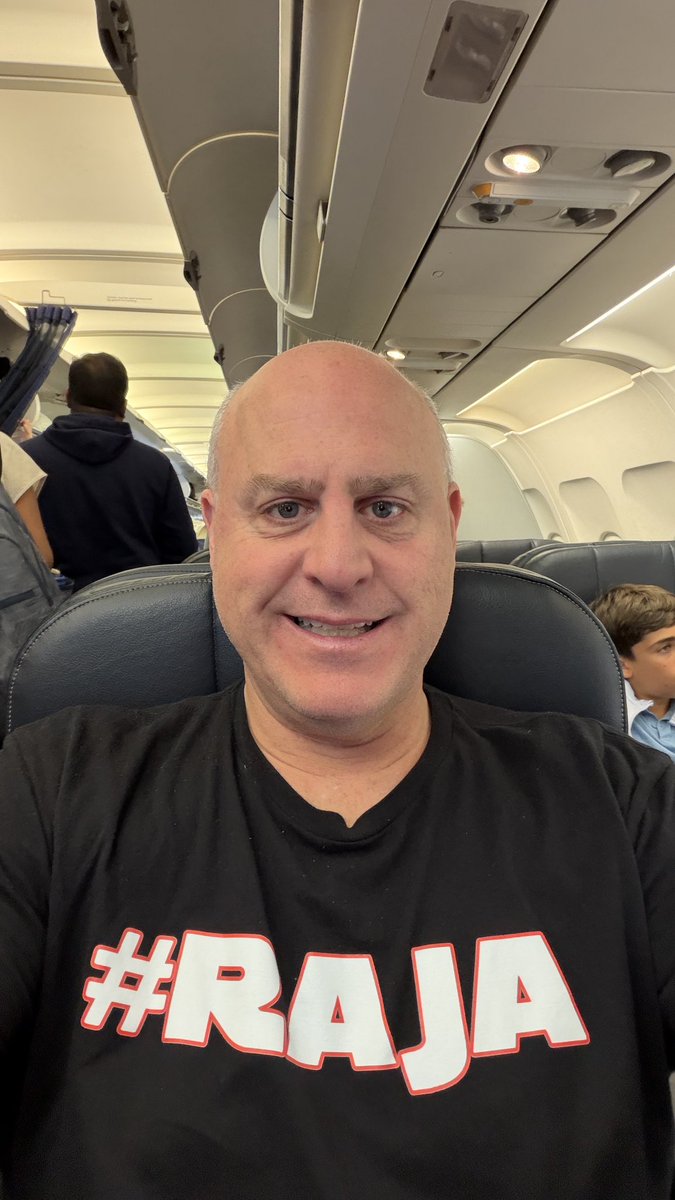 TheBigJackpot's tweet photo. 15+ hours of travel and running on zero sleep... 😮💨
But guess what? The last leg to Reno starts NOW ✈️🔥
Who thinks I can shake off this jet lag and hit a jackpot on night one at Peppermill? 👇
#RAJA #Peppermill #SlotLife https://t.co/ZlC3hQk5Ro