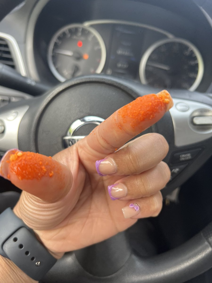 gretchen_burgos's tweet photo. Who Else Do This With Cheetos 🤗😋
#BlessedBeyondMyPower🦋 #Cheetos
#chessyfingers
#lickthem
#fyp https://t.co/KTZq7Oe9PR