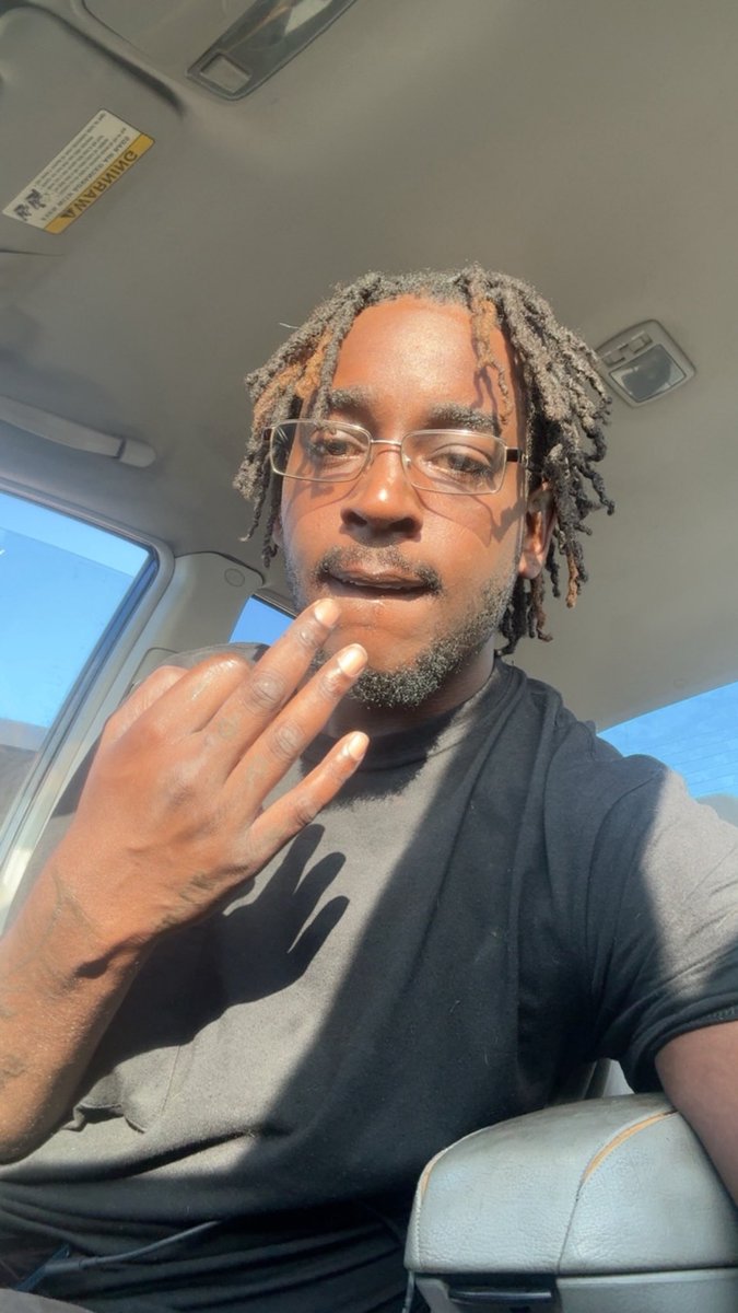 flockcodapimp's tweet photo. #dallas wassan I need new friends 😏👀match?#fortworth https://t.co/Z7uJ0R2BXZ