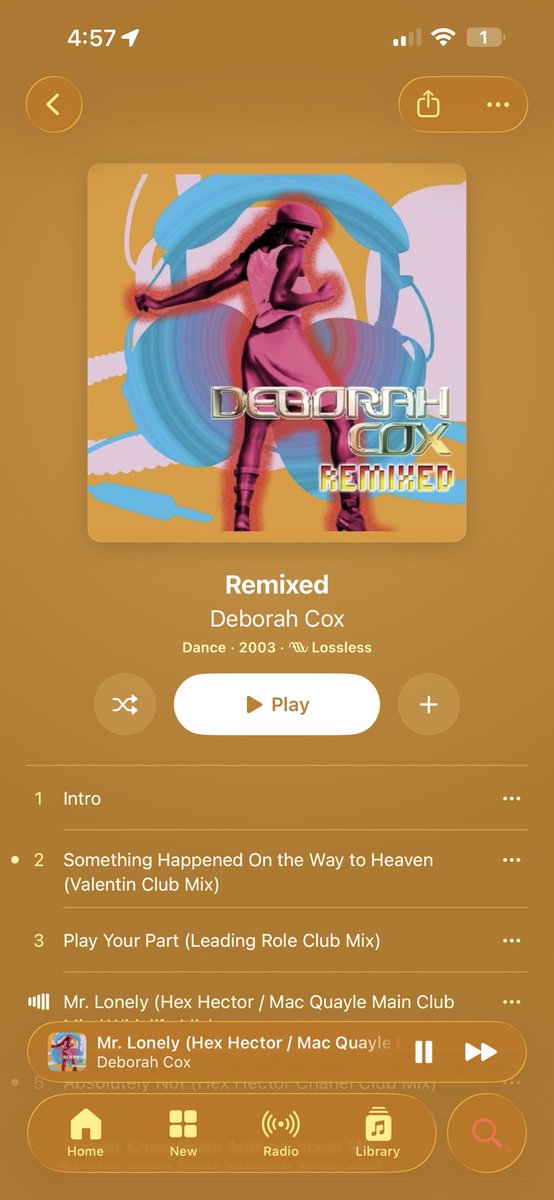 PERKSNEXTDOOR's tweet photo. @eptonia_ You should listen to the remixed ep it’s too good, the transitions are perfection https://t.co/whChWvhpMJ