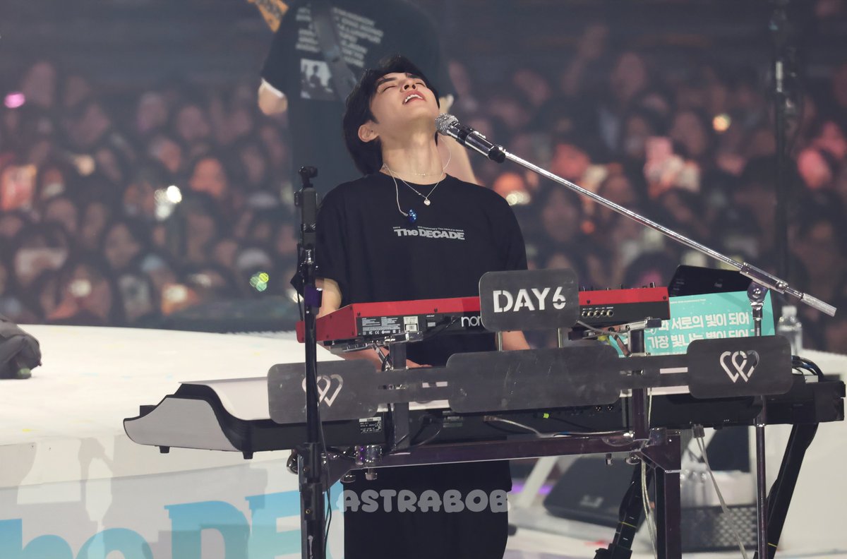 Astra_Bob116's tweet photo. 260705 The DECADE FINALE in SEOUL

#원필 #WONPIL https://t.co/nP4PQqRoxJ