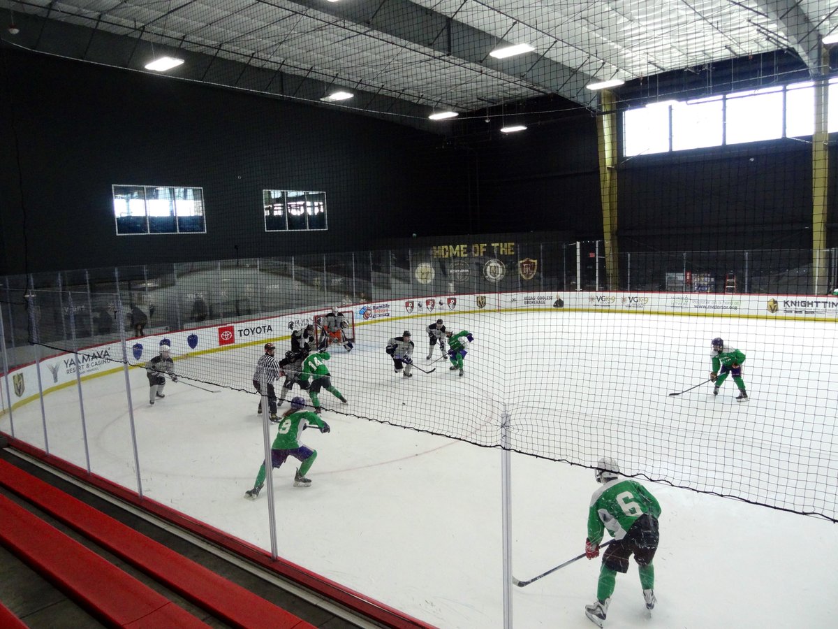 CSUNIceHockey's tweet photo. We had an amazing time in Las Vegas for the 2026 ACHA showcase. Saw a bunch of great prospects, and hope to see many of them in a Matadors jersey in the future.
#csunicehockey #achalasvegasshowcase #hockeyprospects #futurematadors #vivalasvegas https://t.co/gl3nsbJjCb