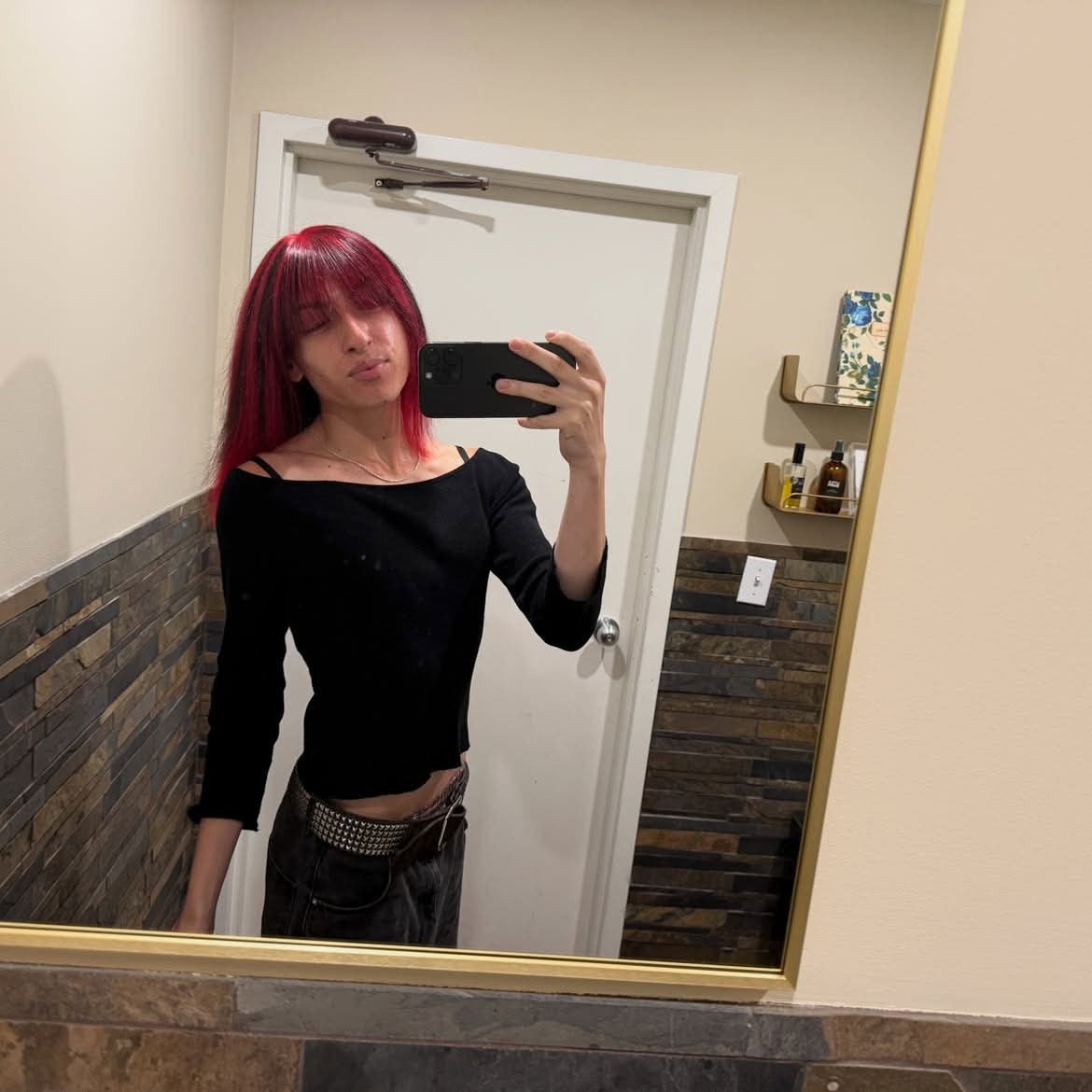 jrdailyupdates's tweet photo. Jane Remover stuns with recoloured hair in new photos! 💁‍♀️ https://t.co/3IKKpXBttn