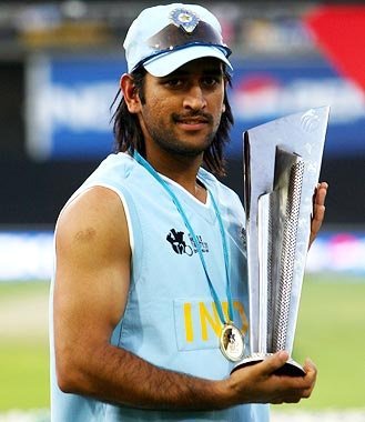 1995SubhamPaul's tweet photo. A true legend who taught us that calmness,humility &amp; hard work are the greatest strengths. unforgettable finishes, and inspiring journey will always motivate millions.Thank you for giving cricket fans memories we'll cherish forever.
Happy Birthday @msdhoni 
#thala #msd #Dhoni ❤️ https://t.co/ZjvMbvp21i
