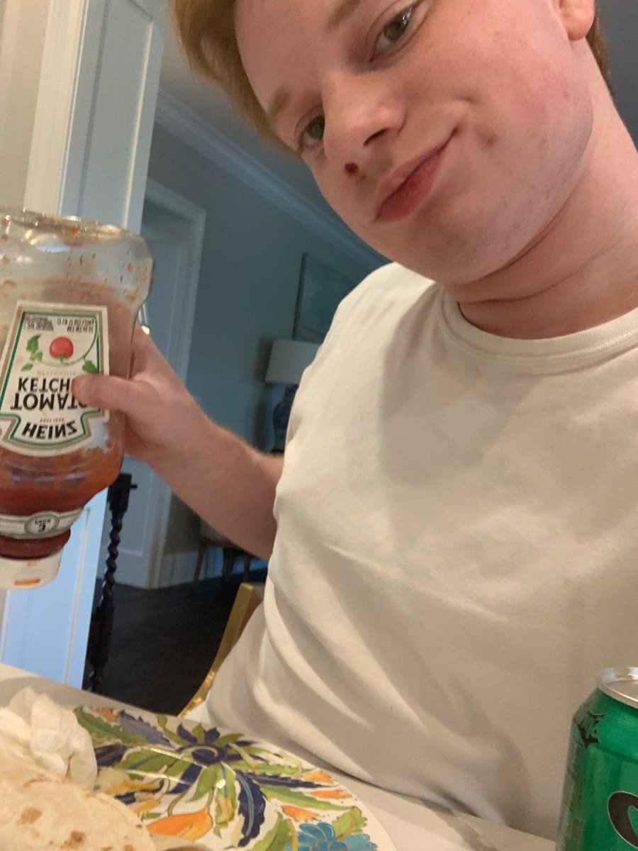 CorbettHobby's tweet photo. @shelbyscanada hey shawarma man! I put ketchup on shawarma!🌯 https://t.co/qe0HpZjQYB