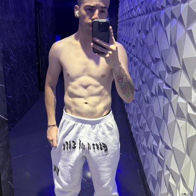 c_a_millet's tweet photo. #NewProfilePic https://t.co/aqlJ5hInvs