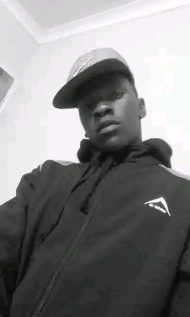 BennieSonamzi tweet picture
