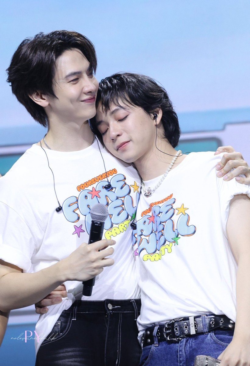 honeybee2728's tweet photo. #โจฮันนอร์ธ 🟰 #แม็กกี้บาส
ถึงได้บอก โจฮันนอร์ธ เป็น แม็กกี้บาสน่ะดีที่สุดในโลกแล้ว
นี่ไม่เคยมูฟออนได้จากจักรวาล โจฮันนอร์ธ ได้ คงต้องติดอยู่ตรงนี้ตลอด

ในซีรี่ย์                                              ในชีวิตจริง https://t.co/sthcvfeo2S