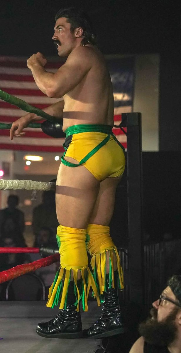 marti25810's tweet photo. Putting the cake in Beefcakes of Wrestling.
Dangerous Steven Bradley, Caballero de Plata, Madoka KIkuta, Channing Decker

#beefcakesofwrestling #beefcake #muscle #agonophilia #wrestlingfetish #trunks #bulge #stud #hotwrestler #beefcake #muscle https://t.co/g2IUVuiLy5