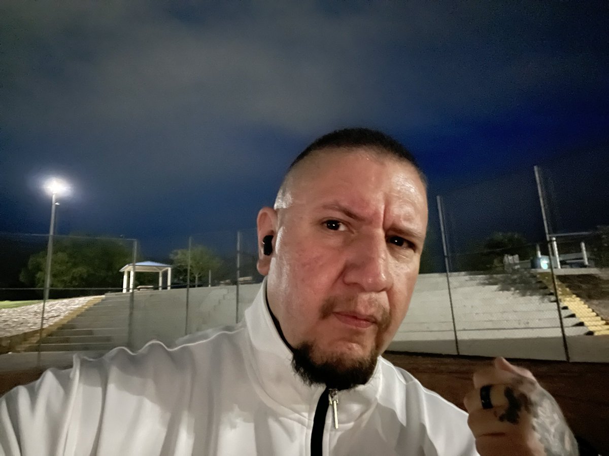 JoeJoe tweet media