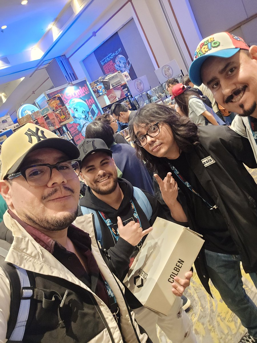 nanobelmont's tweet photo. #RetroGameFestMini 2026 con @ZhyGou https://t.co/5KAEgUFBG4