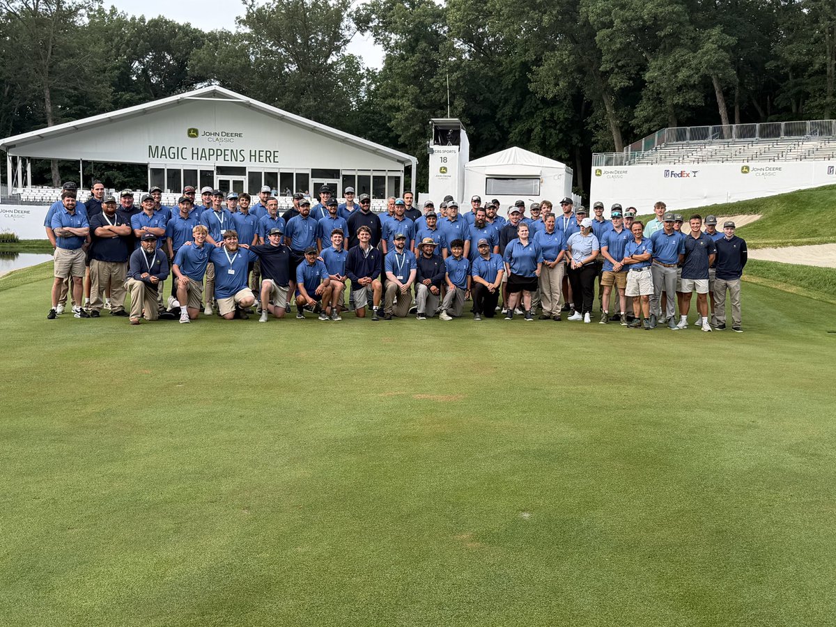 AlexJStuedemann's tweet photo. This @TPCDeereRunAGR team captained by @J___Graham  knows how to get it done.  Yet another well executed @JDCLASSIC in the rear view mirror.  @PGATOURAgronomy is in awe once again! https://t.co/aw3AGwZWec