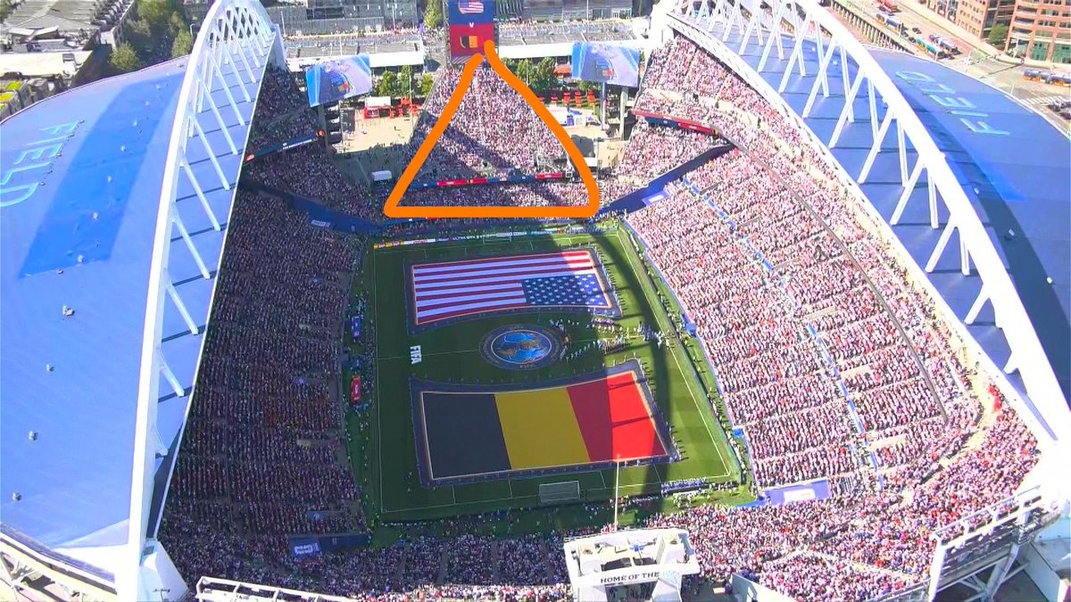 liffeofpablo's tweet photo. @Sporting_Matrix Hey that’s look like a @Doritos https://t.co/AweFpppwNm