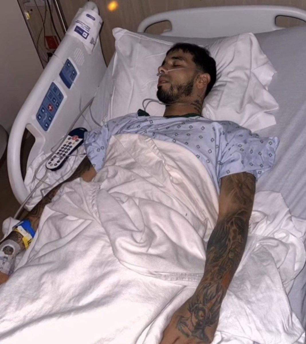 hassout0bi's tweet photo. https://t.co/FhLpy1oNpl