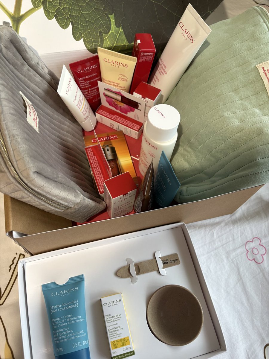 W_1leed's tweet photo. 最近使っているスキンケア製品。 https://t.co/EQ20cRlep1