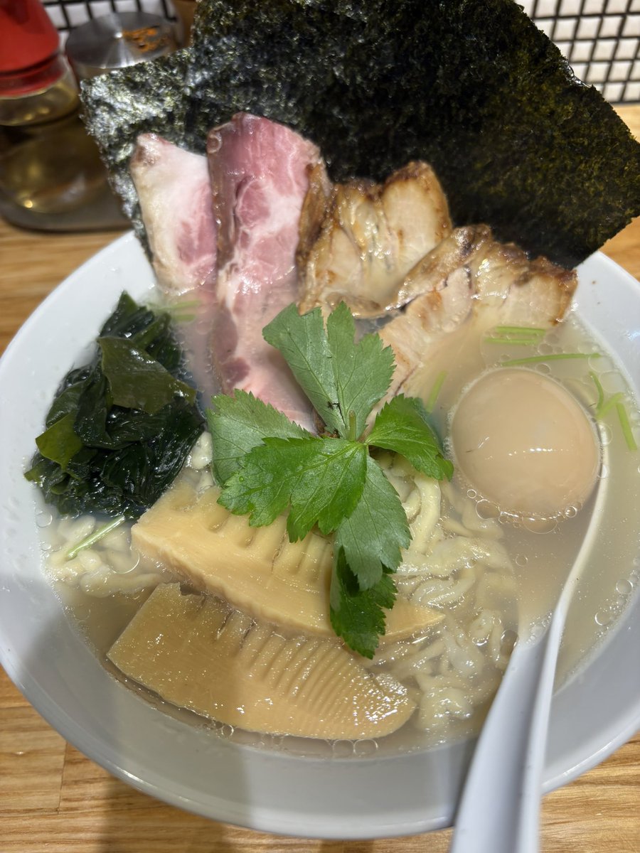 h10n09's tweet photo. 最近のラー活
鬼金棒/神田
好陽軒/桜山（名古屋）
らーめん改/蔵前
yagu-noodle/住吉

好陽軒8年ぶりくらいに行った。素敵なご夫婦、いつまでもお元気でいてほしい。
yaguヌードルは博がロケしてたとこ☺️ https://t.co/isuih51OCA