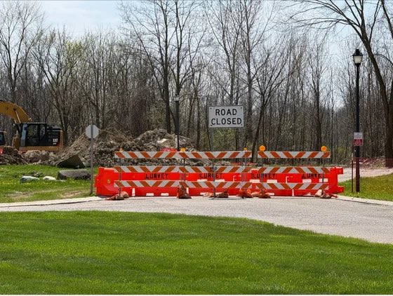 DaveBondyTV's tweet photo. 🚨 Michigan taxpayers spent hundreds of millions of dollars on a secret deal to bring a semiconductor plant to the Flint area, but they weren’t even allowed to know the company’s name. Today, there’s no factory, no 7,400 jobs, and no economic miracle. Just an empty field in Genesee County and one question: who is accountable?