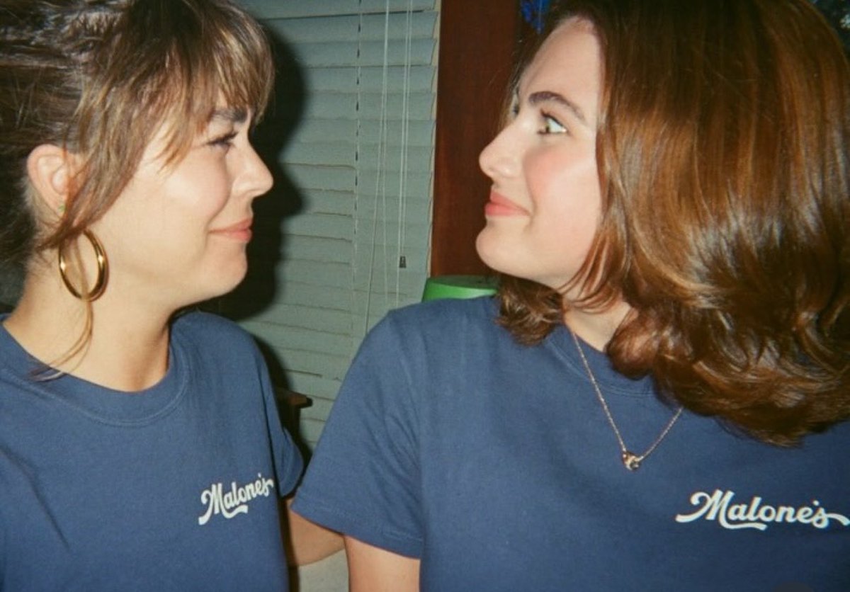 alliecatkay's tweet photo. the off campus cast on film is truly everything https://t.co/77DoMHPjv3
