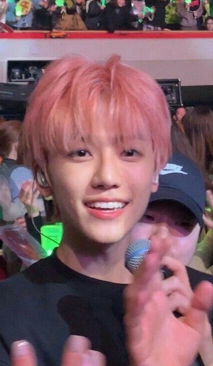najaeminh's tweet photo. ARE YOU INSANE …… IM GOING TO CRY https://t.co/pzi7gt1Bfd