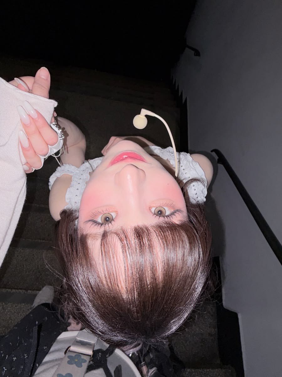 heejin tweet media