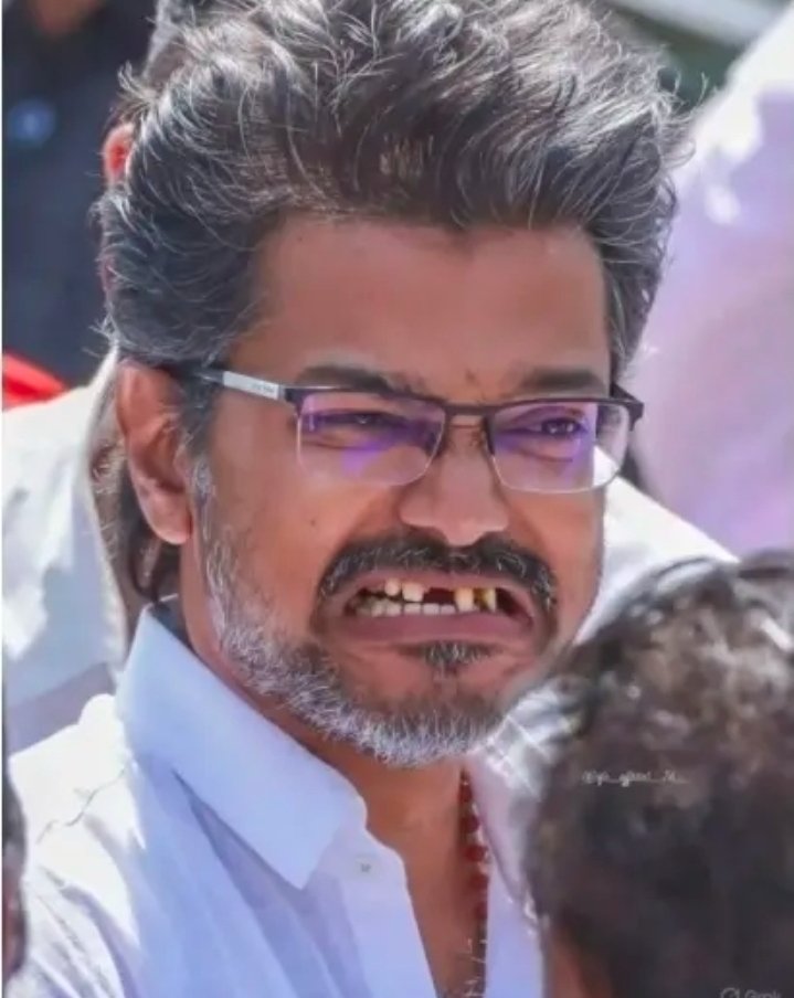 ZenxTamils's tweet photo. பயந்துட்டியா குமாரு https://t.co/VSX8NFQFT8