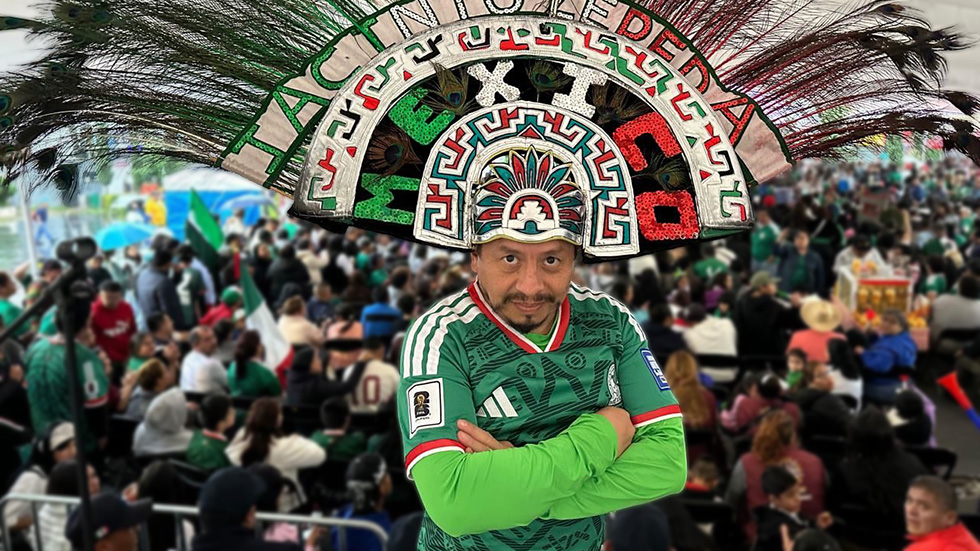 SoyNaucalpan's tweet photo. #Naucalpan habilitó múltiples sedes de convivencia durante el partido de octavos de final de la Selección Mexicana, y más de 20 mil personas respondieron: el Foro Cuauhtémoc, la Plaza Revolución, Los Remedios, el Parque Naucalli y otros puntos concentraron a familias con música en vivo, lucha libre y actividades comunitarias.
https://t.co/Qd9kDjGyRd
