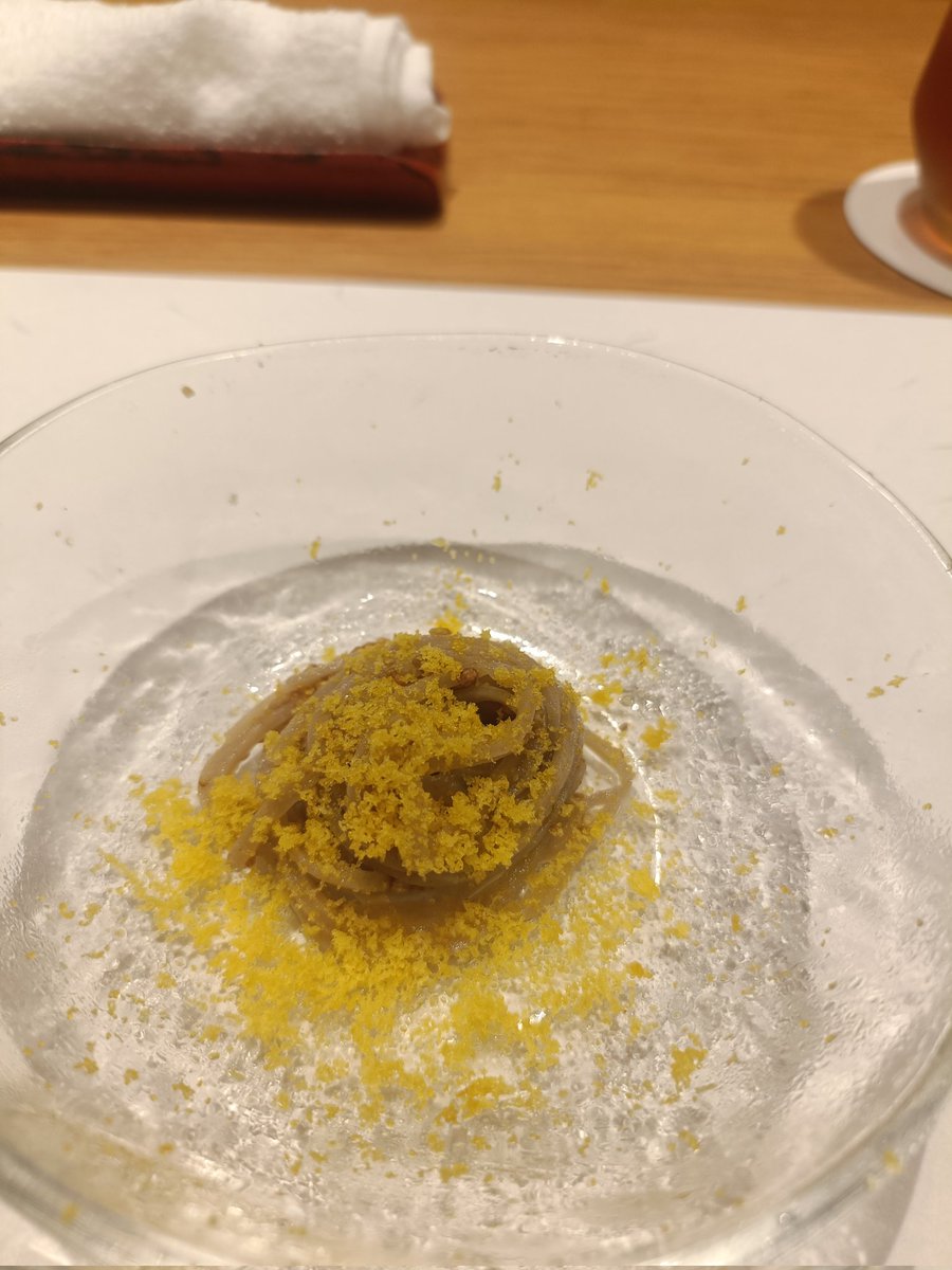 monroe_________'s tweet photo. 港区でおすすめの鮨
赤坂　鮨　淡師
茶室のある鮨屋。
鮨だけでなくからすみそばもよかった。
#港区 #グルメ #グルマン #食い道楽 #外食 #夫婦の日常 #夫婦デート #外食 #港区住民おすすめ #夫婦円満 #ランチ #ディナー #フレンチ #ミシュラン #六本木 #麻布十番 https://t.co/3awTrym3o7