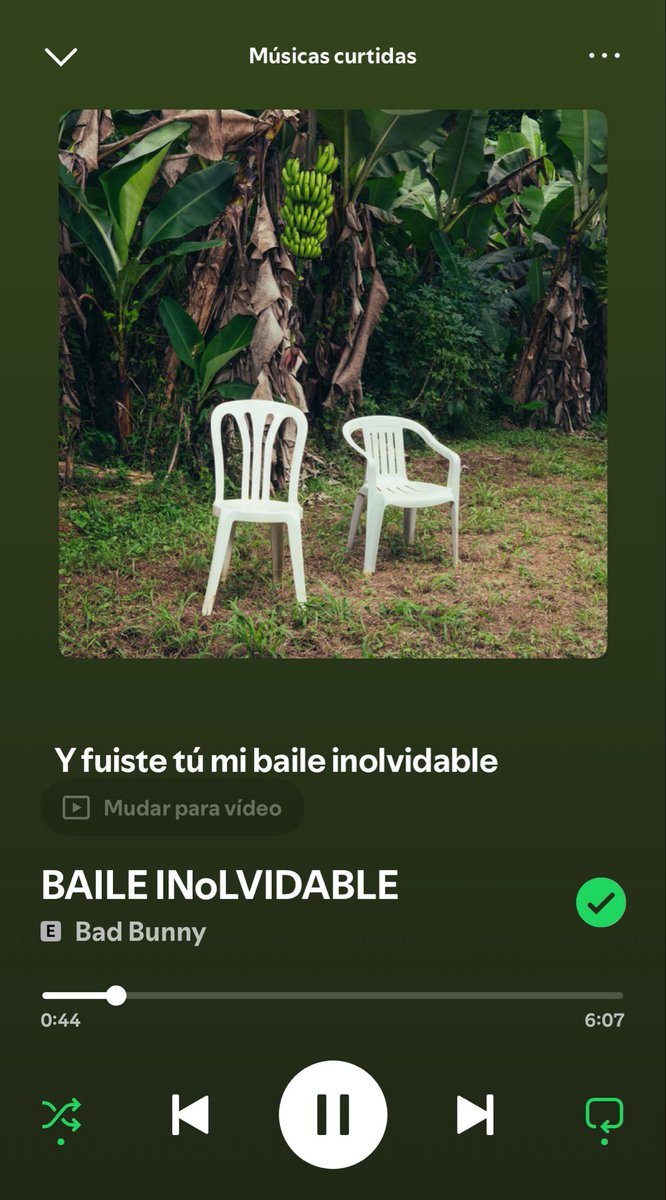 CHWRRYLICE's tweet photo. sem zoeira pra mim é uma das melhores músicas que já ouvi, o coelho mau sabia de algo https://t.co/sNvG9ran1p