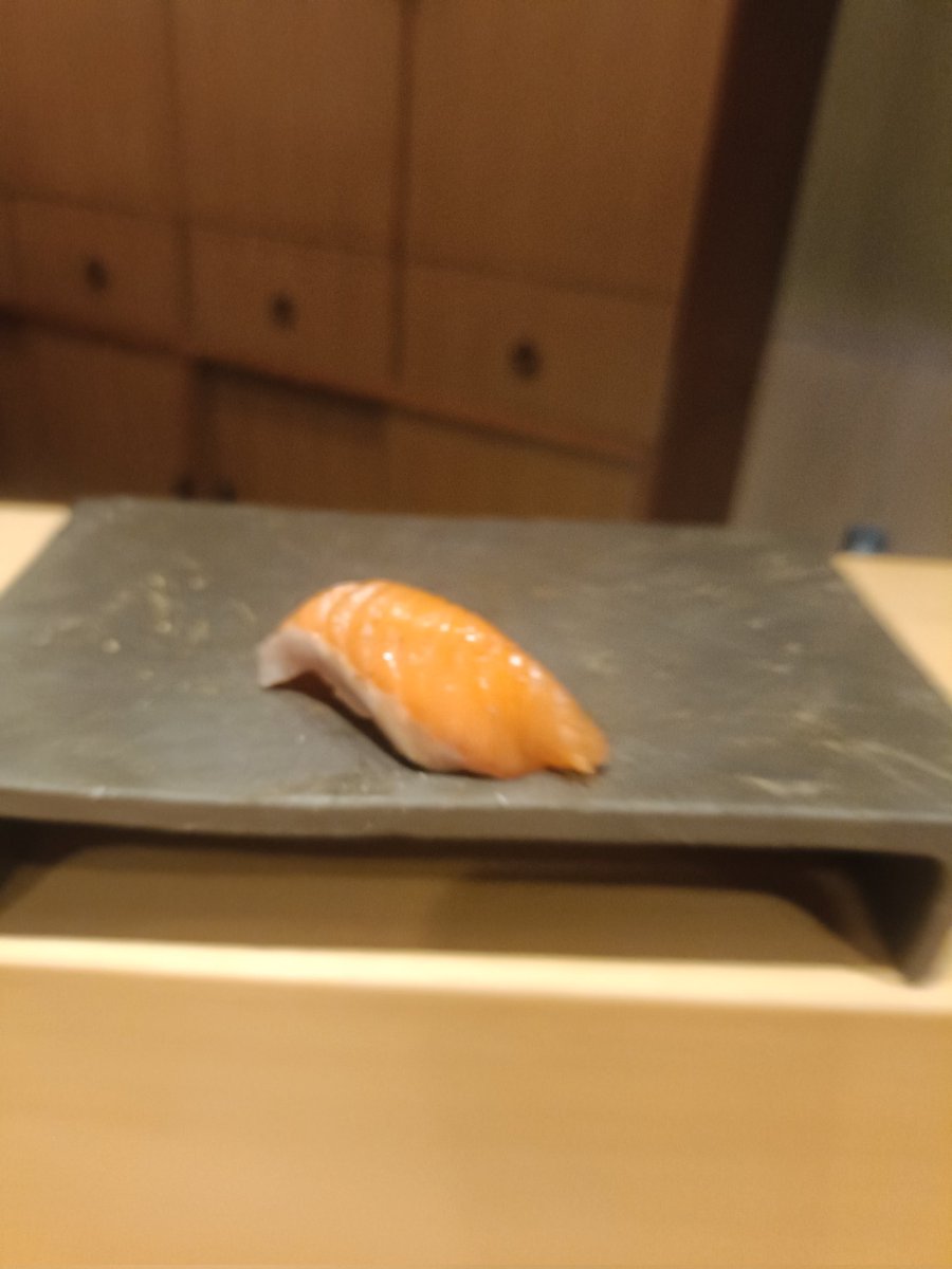 monroe_________'s tweet photo. 港区でおすすめの鮨
赤坂　鮨　淡師
茶室のある鮨屋。
鮨だけでなくからすみそばもよかった。
#港区 #グルメ #グルマン #食い道楽 #外食 #夫婦の日常 #夫婦デート #外食 #港区住民おすすめ #夫婦円満 #ランチ #ディナー #フレンチ #ミシュラン #六本木 #麻布十番 https://t.co/OMMYWhldND