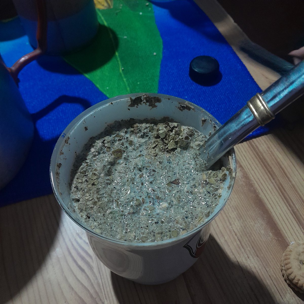 leviforjuye's tweet photo. acabo de probar el mate con leche y no puede existir invento más asqueroso que este https://t.co/tu8rNklpCz