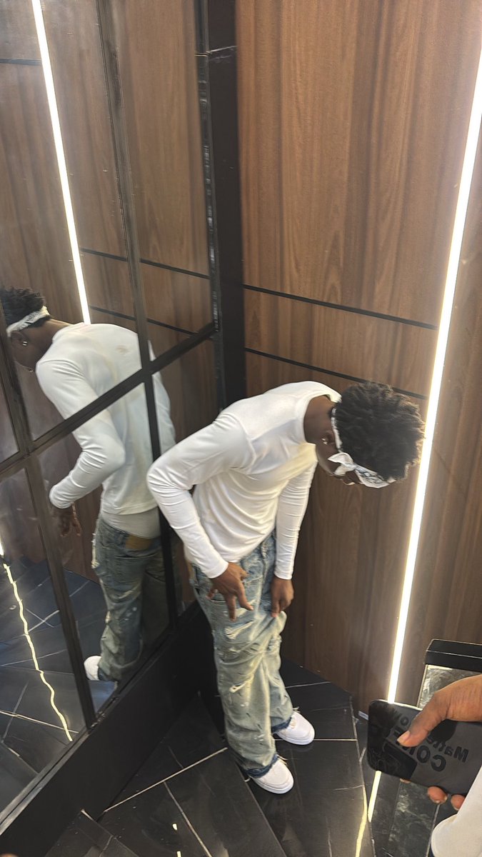 alexwgstyled's tweet photo. https://t.co/CQhINxSIXu