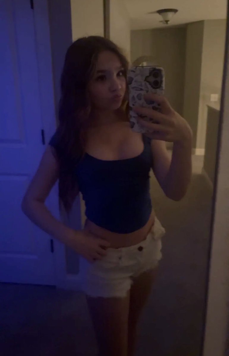 goonerbud699's tweet photo. sexy teen nudes
#teen #nudes #tits #boobs #ass https://t.co/NikH5cLNun