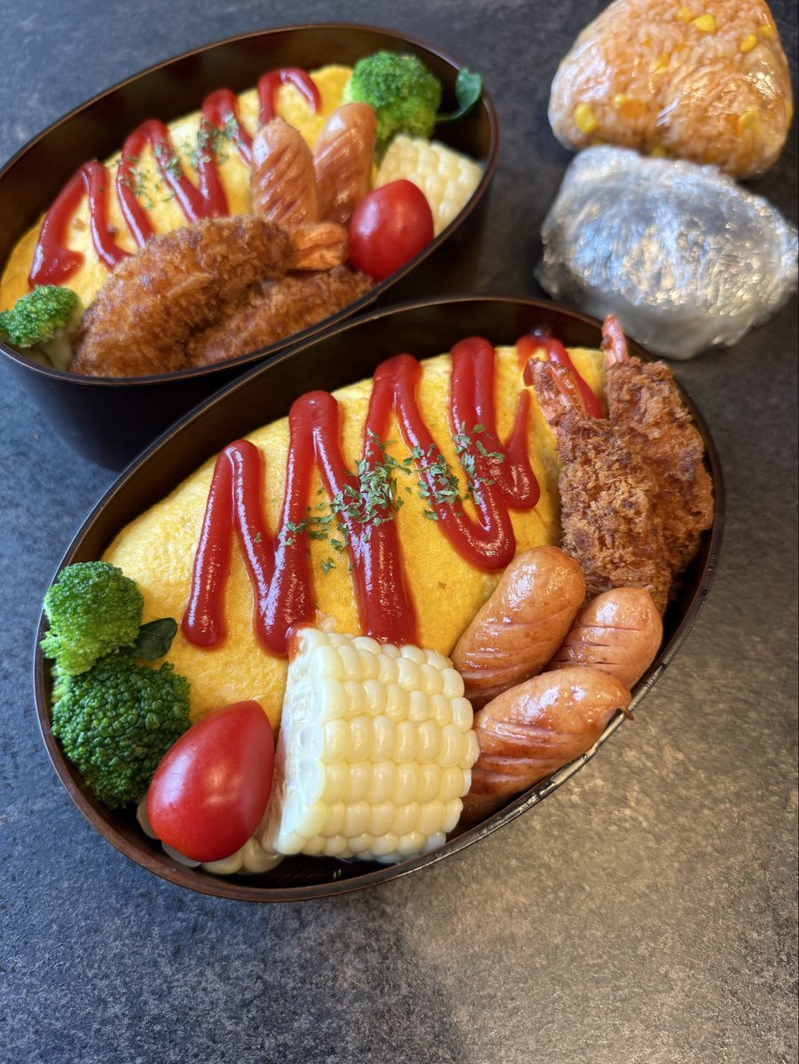 a5tvz's tweet photo. いつかのお弁当

#オムライス弁当#高校生弁当#息子 https://t.co/VIXwPN3amB