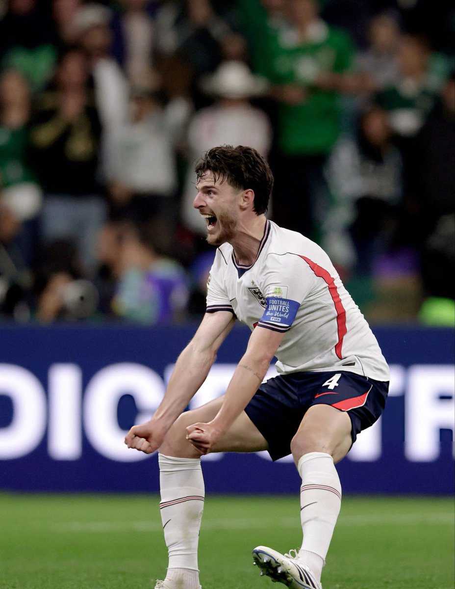 gooner_since05's tweet photo. Football fans, Take Note!

Goal Contributions by Arsenal players at the world cup:

Kai Havertz 🇩🇪 - 3 Goals
Viktor Gyokeres 🇸🇪- 1 Goal, 2 assist. 
Martin Ødegaard 🇳🇴- 3 Assist.
Declan Rice- 1 assist 🏴󠁧󠁢󠁥󠁮󠁧󠁿
Madueke- 1 penalty won.🏴󠁧󠁢󠁥󠁮󠁧󠁿
Bukayo Saka- 3assist🏴󠁧󠁢󠁥󠁮󠁧󠁿
Leandro Trossard- 2goals 
Gabriel Magalhães 🇧🇷- 1 assist
Mikel Merino 🇪🇸- 1 goal.

Who has been your player so far?