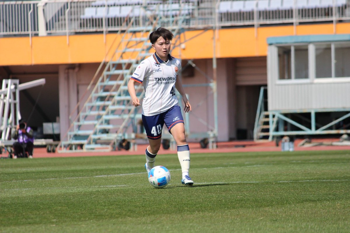 renofa_l's tweet photo. 🟠⚪️
初のなでしこリーグ参戦❤️‍🔥
写真でプレイバック📸

第2節📣
V三重 0-0 レノファ 前半 0-0 後半 0-0

初のアウェイ試合🔥
惜しくも得点を奪うことが出来ずドロー！

みなさんもぜひお気に入りの写真を添えて名場面を教えてください🫶

 #レノファレディース
 #志斉徹遂
 #renofa https://t.co/cqzOzqWSQJ