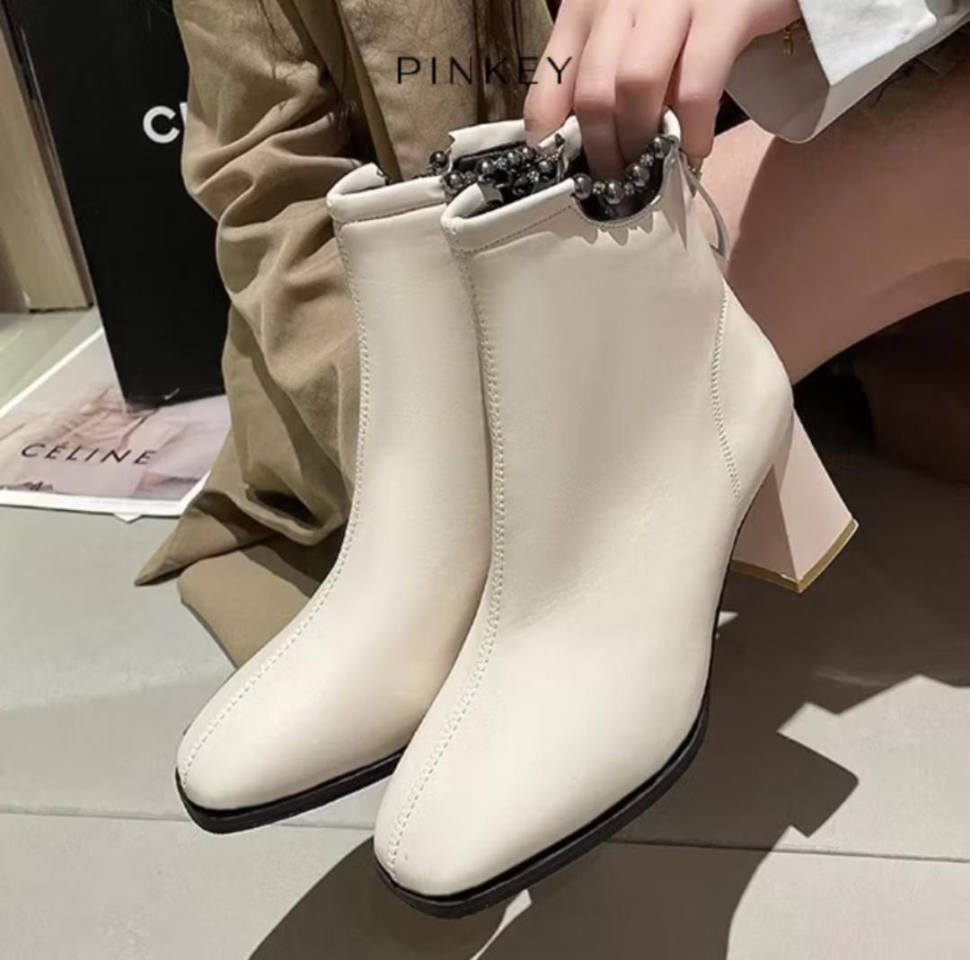 beauteversee's tweet photo. ANOTHER ANKLE BOOTS
shopee : https://t.co/JFPgRMEwv2 https://t.co/sQym77zZLF