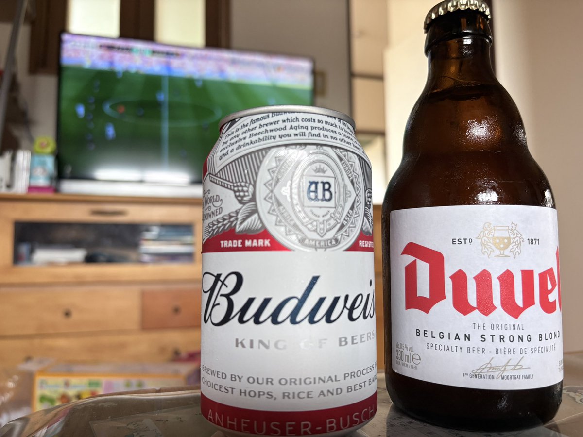 gentenpapa's tweet photo. 得点したら、そっちの国のビールをチビチビ飲むと言うマイルールで観戦中。
デュベルが先に無くなっちゃう予感w
#アメリカvsベルギー
#1vs2
#35分現在 https://t.co/dxYAnIEylv