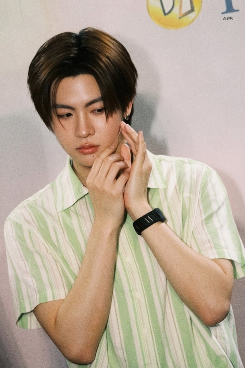 APLEPIEEEEE's tweet photo. ก็น่าแก้งให้งอนจริงๆ หงึๆ https://t.co/byvG1NsmR4