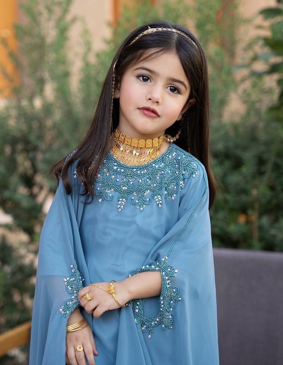 almummari's tweet photo. ⁧#صبـٰـآح_الخيـٰـر⁩.
 ᥫ᭡
…الإنسان يُشبه ما يُحب.
ولأنني أحب السكينة، ستجدني أحملها في حديثي، وحضوري، وأثري. https://t.co/eolJdjdwd7