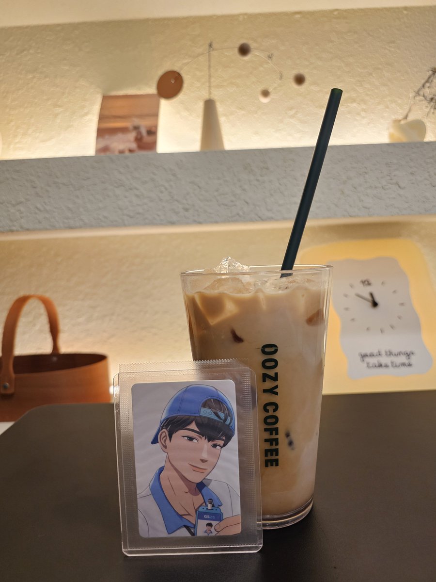 oppauhamin's tweet photo. 출근전에 하땡땡씨랑 커피 한잔
하민이와 함께라면 장마도 이겨낼 수있어🤓🤓 https://t.co/Kn5fr5rTNL