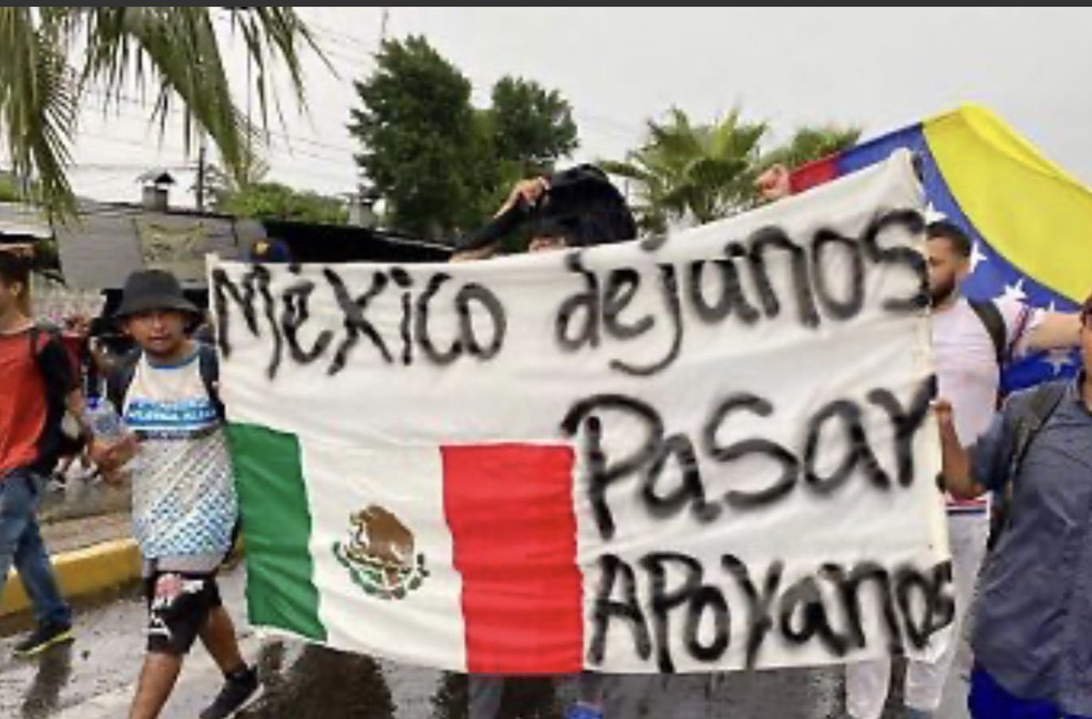 JesuzNieto's tweet photo. @joohnjair @EmZkPr Hablar de muros cuando fueron esto…. https://t.co/YcWkAR3jsa