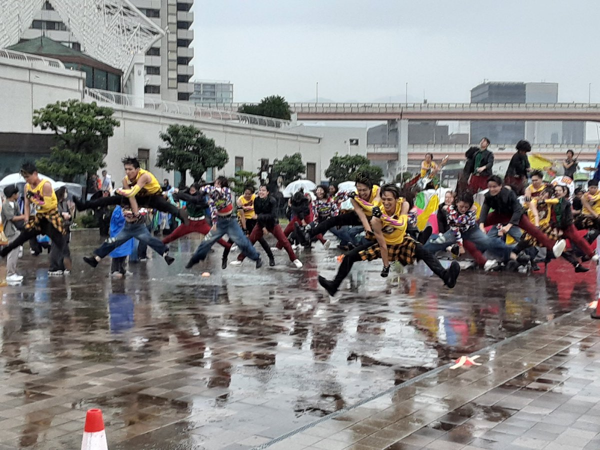 Ad191223's tweet photo. 豪雨を乗り越え大活躍❗ありがとうございます👍🎶ただ…ご加減を、お大事になさって下さい🙇
そして、更なる熱い演舞をと、期待させて頂きます👊
跳べ❗弾め❗羽ばたけ❗自由の旅を名古屋へと🙋
一華ikkaさん❤️万歳🙌

#一華ikka
#凛憧 https://t.co/Bw90Zip1Jm